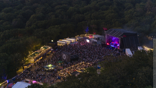 03-2024-00586 - Wonderfestiwall (79 m)