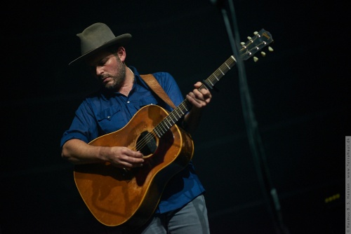 01-2016-03806 - Gregory Alan Isakov (US)